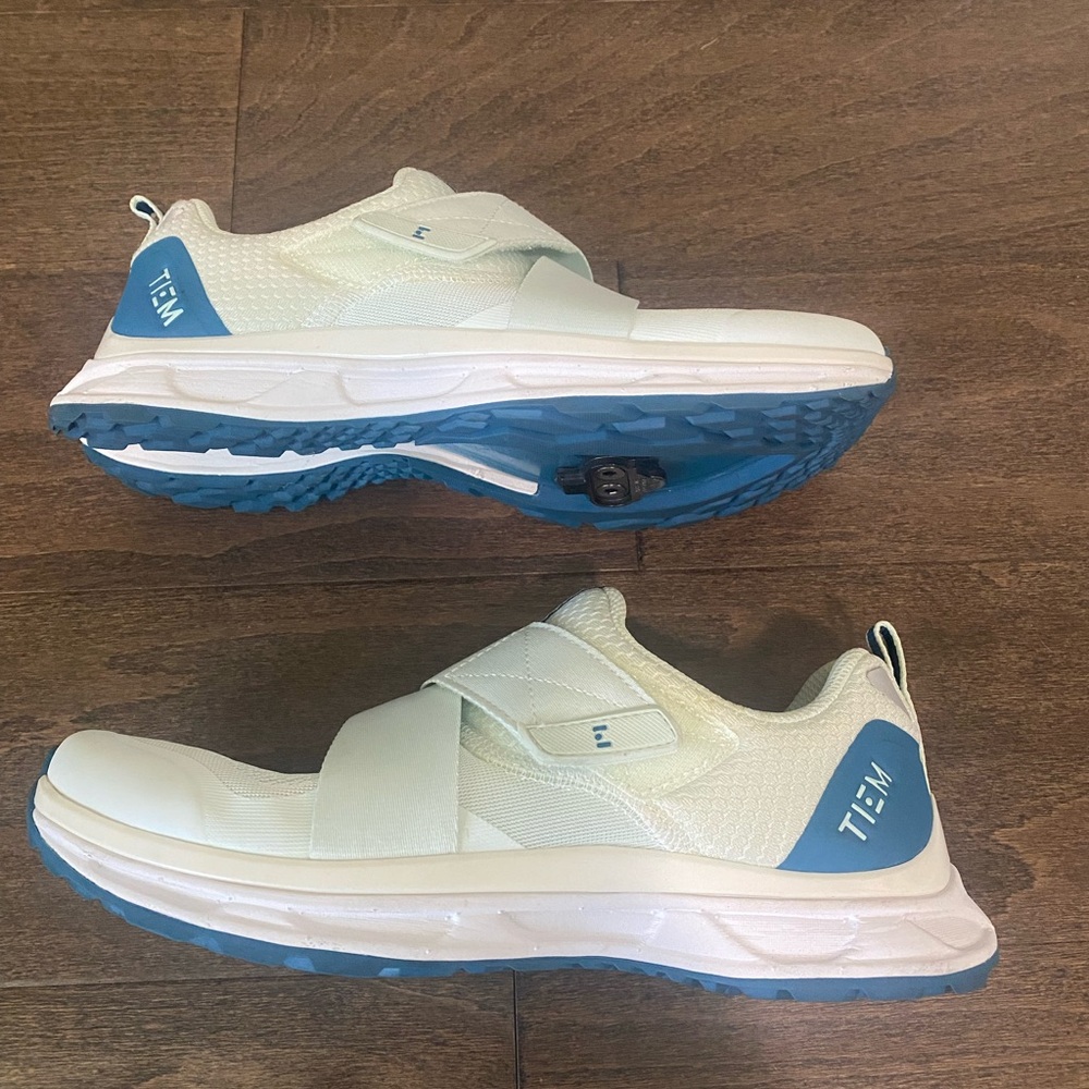 TIEM slipstream White and Blue Cycling Shoes